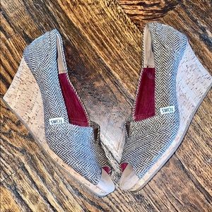 [TOMS] Classic Cork Peep Toe Wedges • Size 9 • EUC